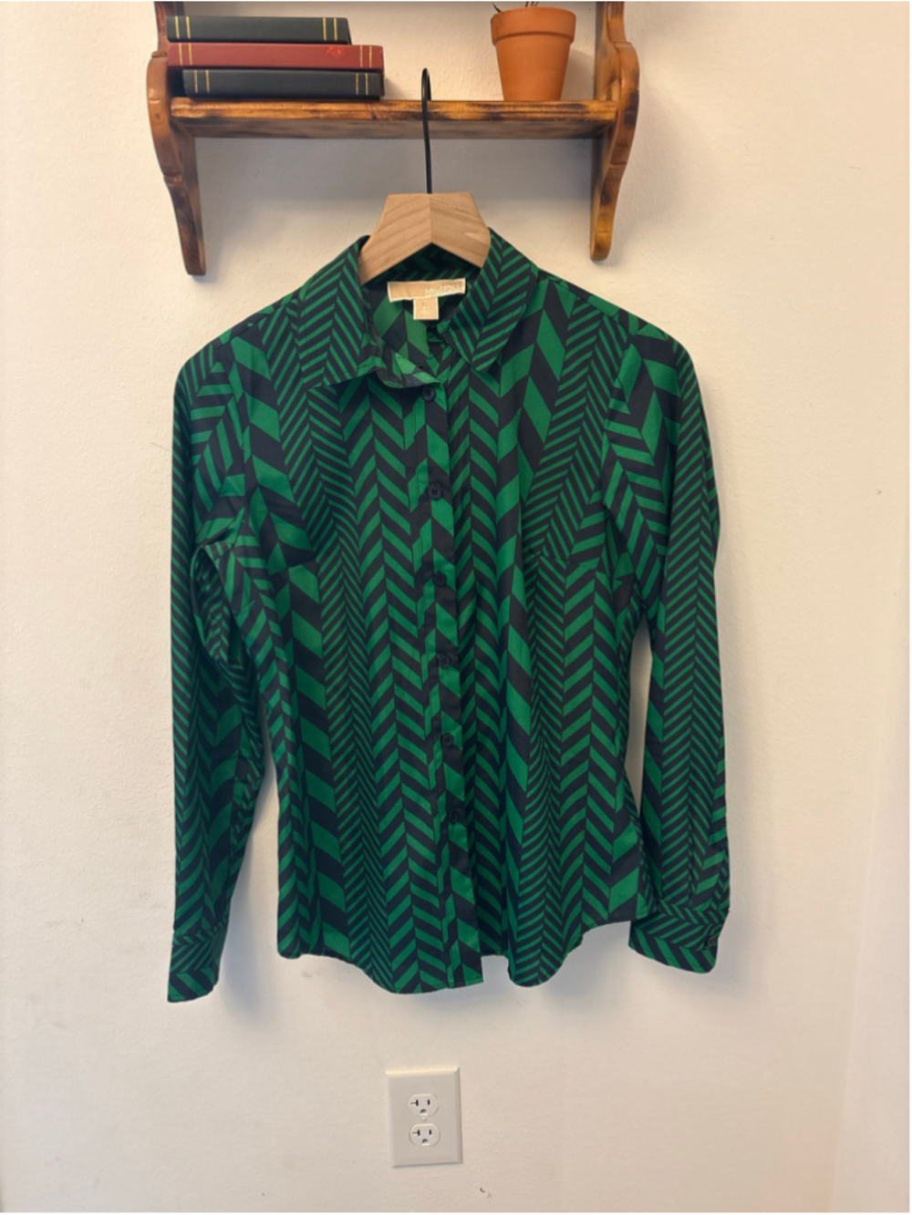 Michael Kors Green Navy Chevron Button Down Blouse XS Geometric Print